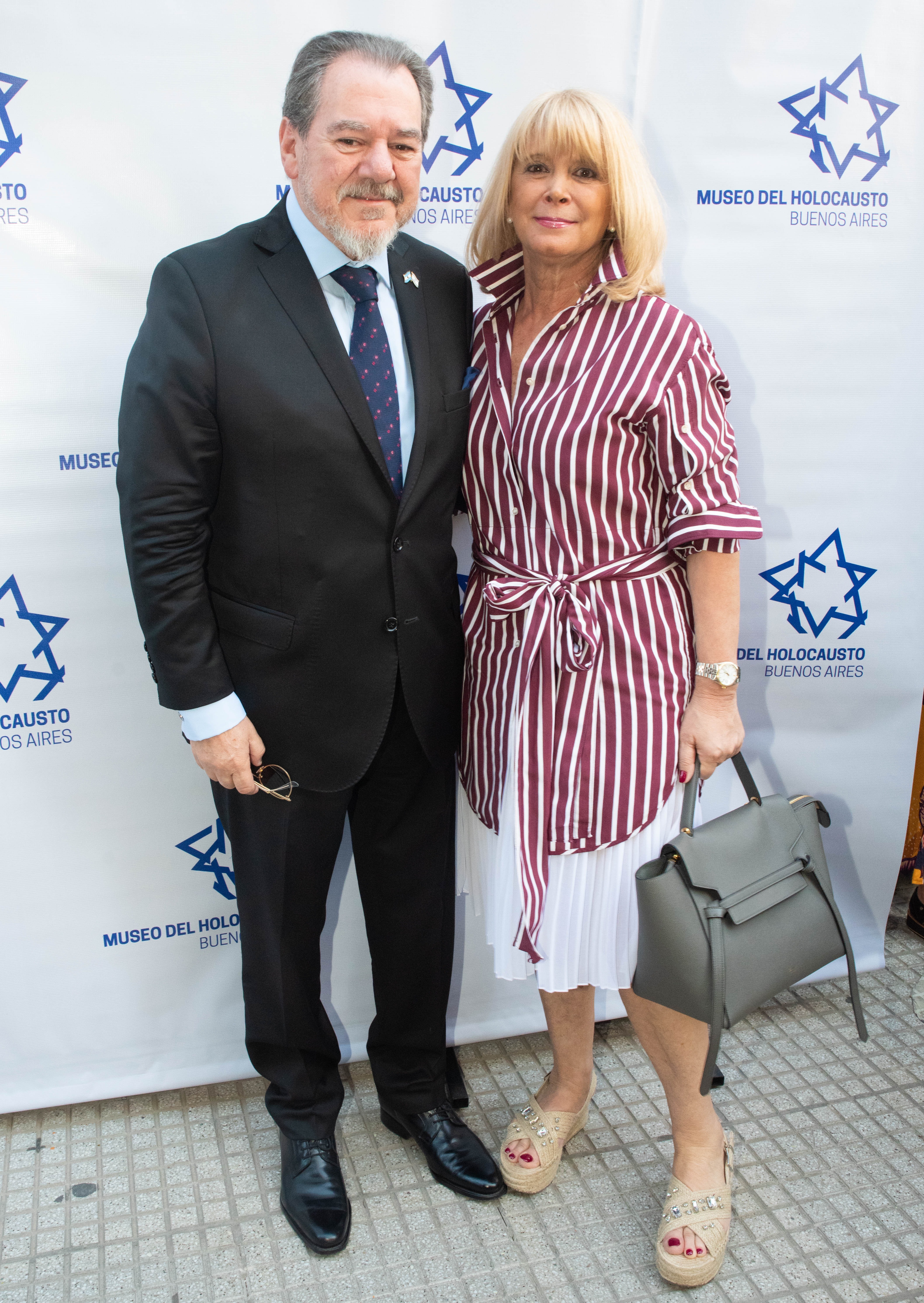 El presidente de la Cámara Empresarial Argentina Israelí, Mario Montoto y Claudia Spinelli