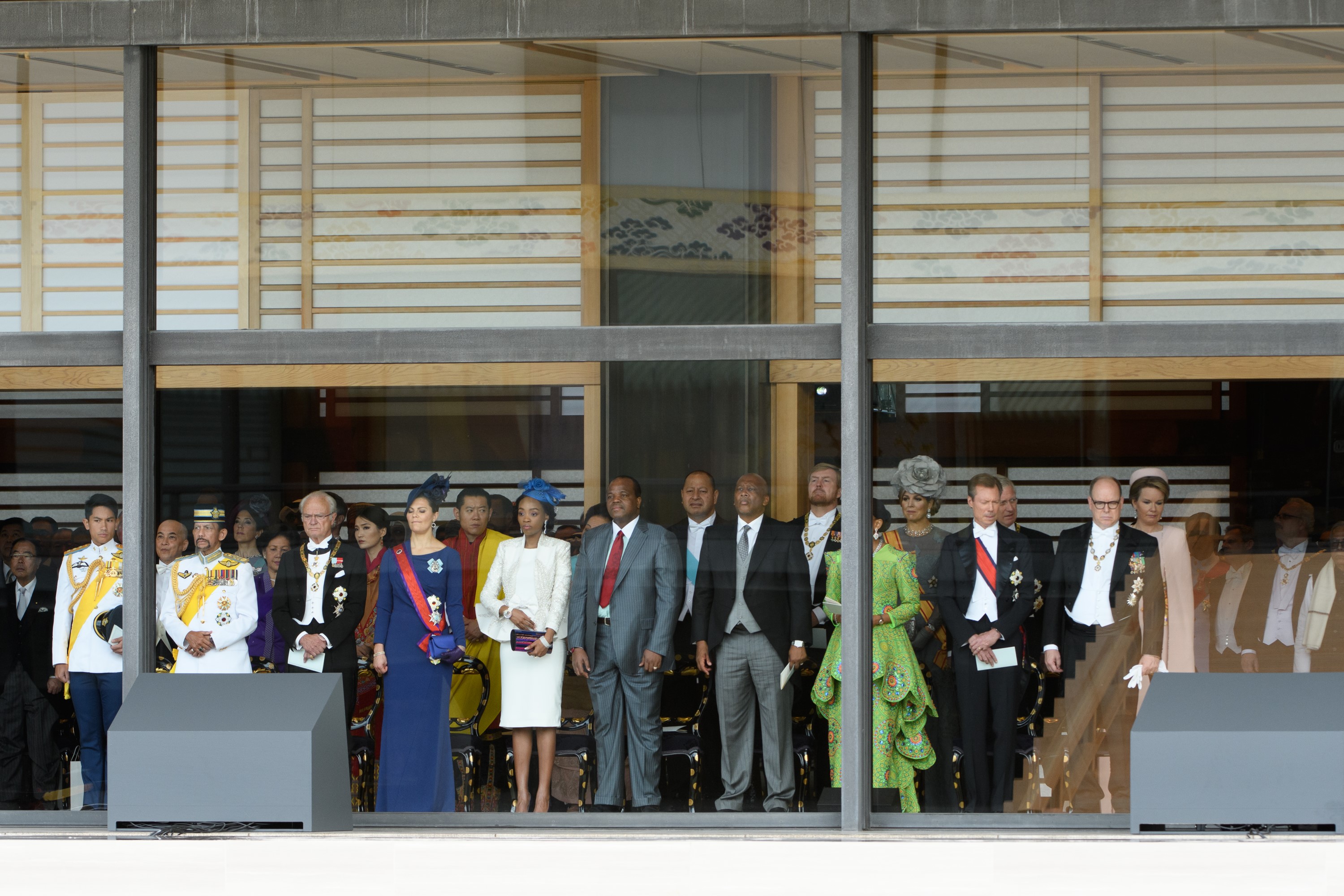  Dignatarios extranjeros y representantes del gobierno asisten a la ceremonia de entronización del emperador japonés Naruhito (AFP) 
