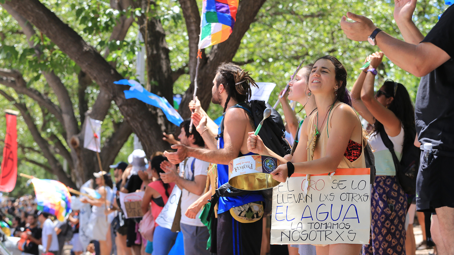 La marcha que comenzó el domingo en diferentes localidades de esa provincia, esta mañana culminó en la Plaza Independencia.