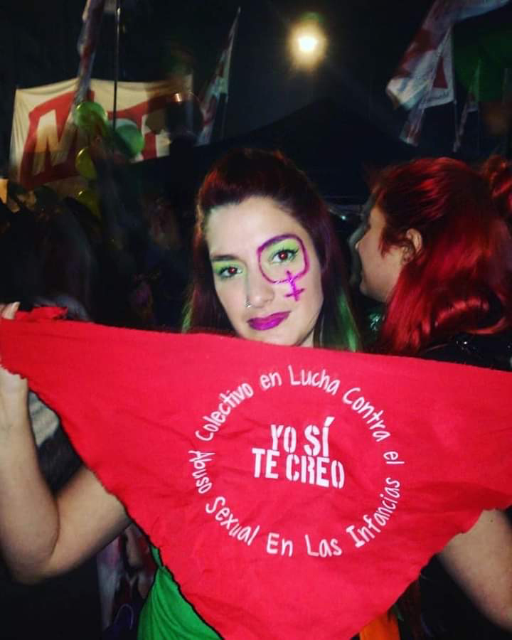 Antes de hacer la denuncia, Belén recibió el apoyo del Colectivo “Yo si te creo” y fue parte de la "campaña contra la prescripción de abusos en la infancia"
