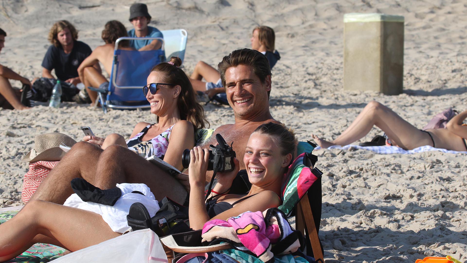 Guillermo Andino, Carolina Prat y su hija Sofía (GM Press)