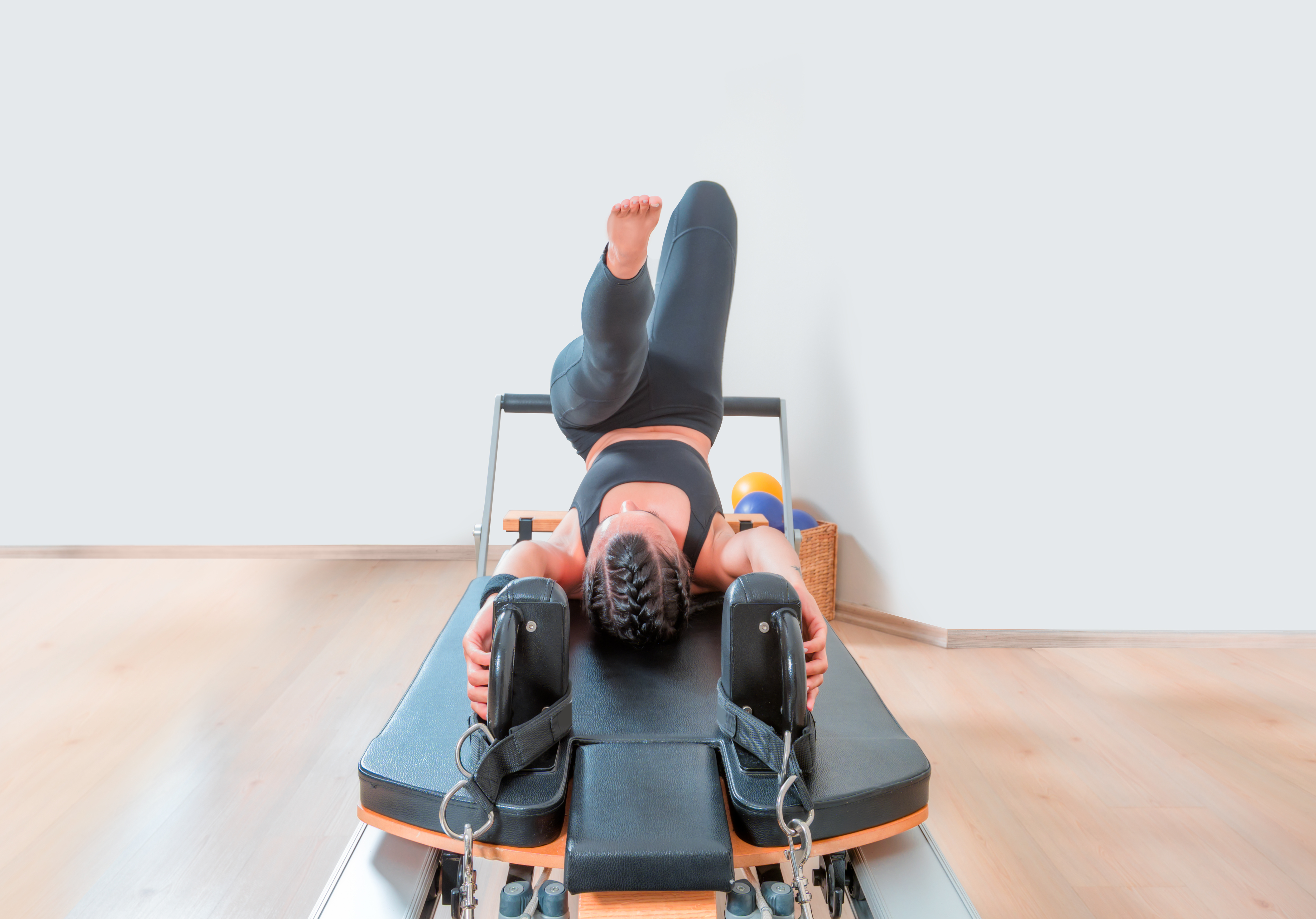 Uno de los beneficios de practicar pilates reformer es modelar el cuerpo (Shutterstock)