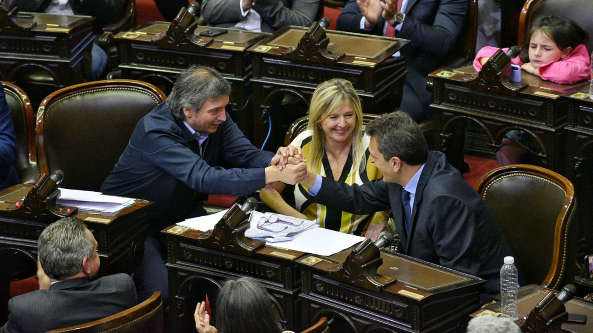 Sergio Massa y Máximo Kirchner negocian con la oposición para que el proyecto tenga un consenso amplio (frente de todos)