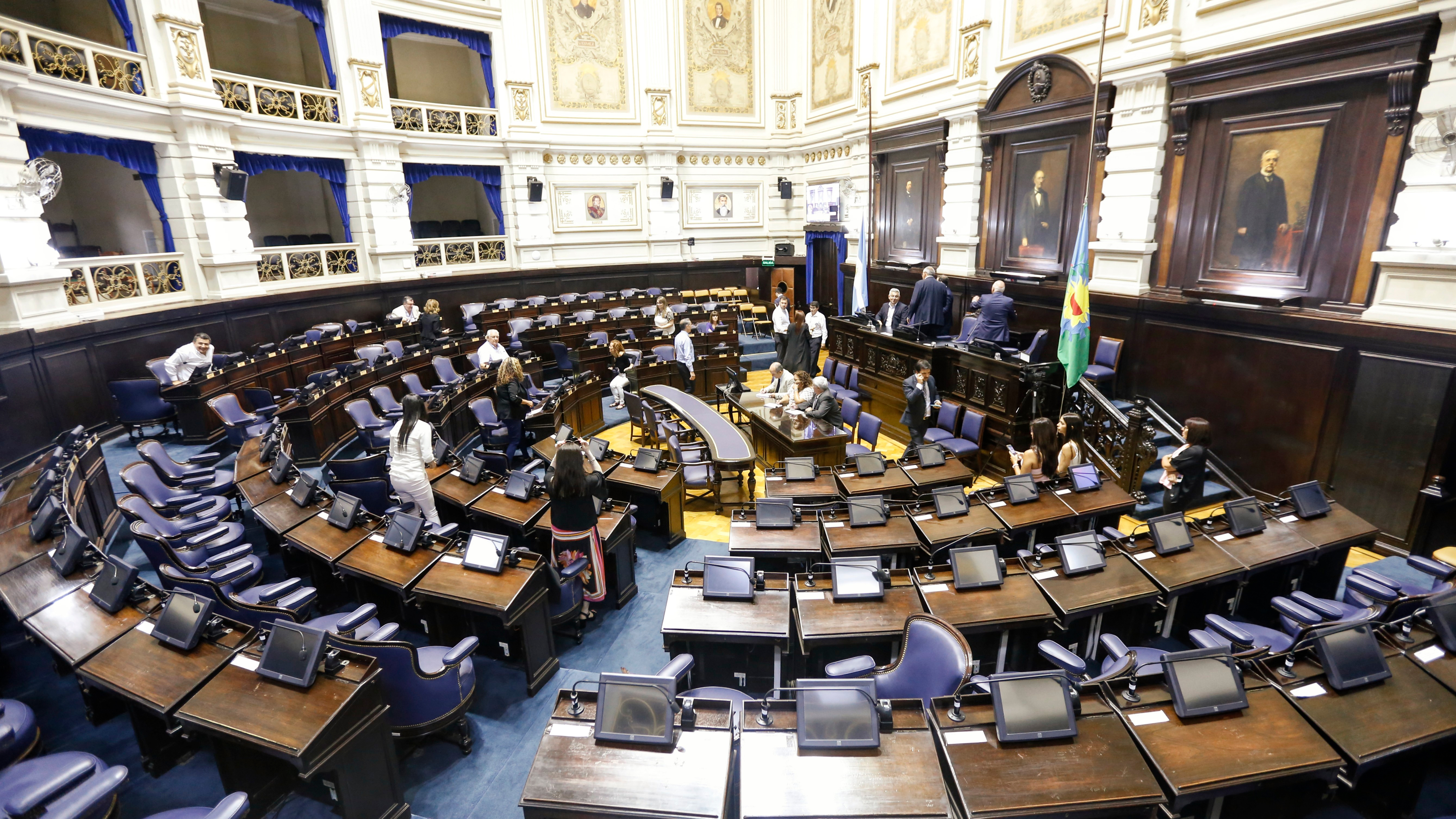 La oposición dio quórum y el debate comenzó a las 14:30 con la presencia de todo el arco político