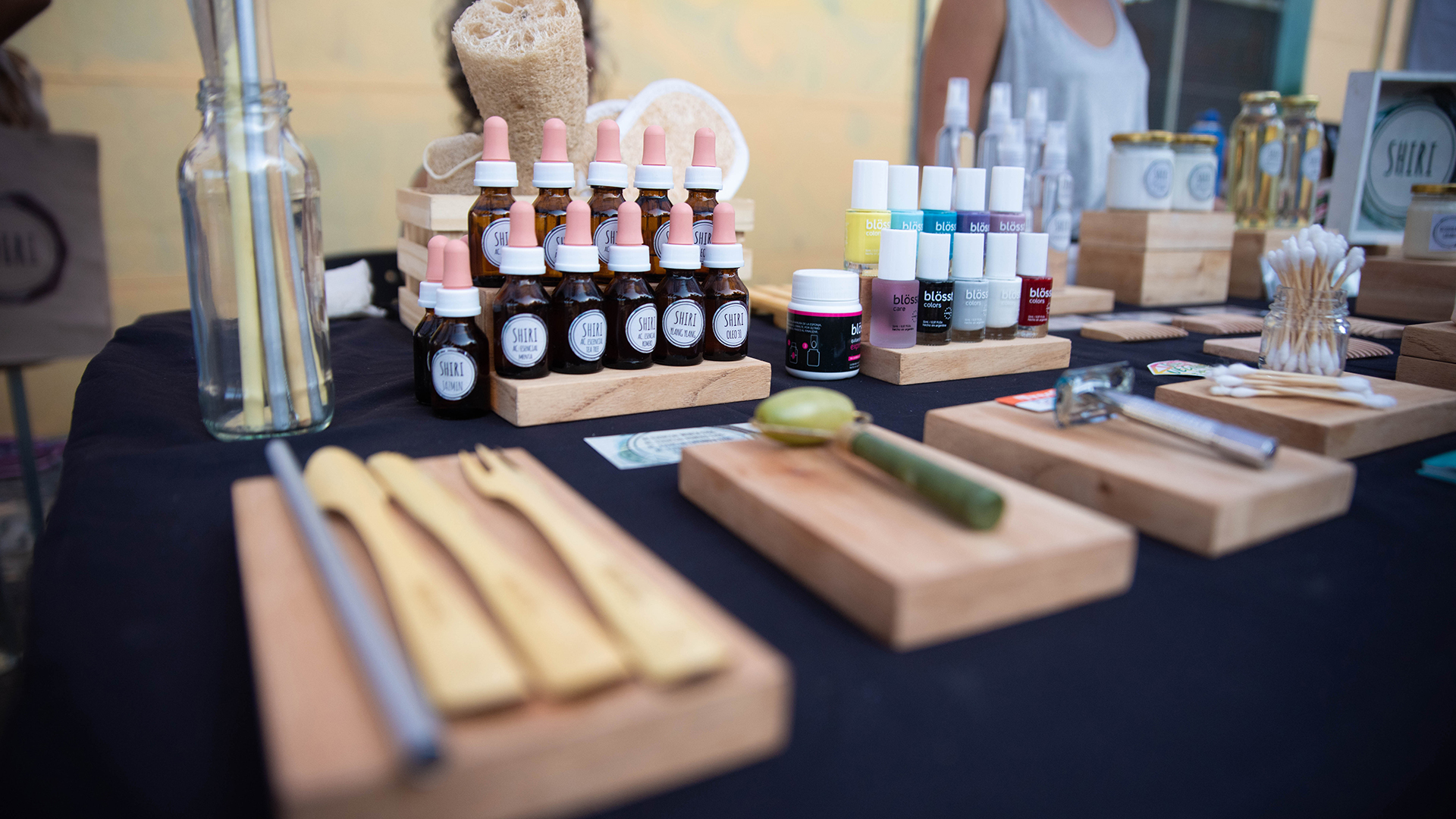 En esta feria, se busca asegurar el abastecimiento de productos de la canasta familiar a la mayor cantidad de consumidores ofreciendo, variedad, alimentos frescos, productos de calidad y atención personalizada es su premisa