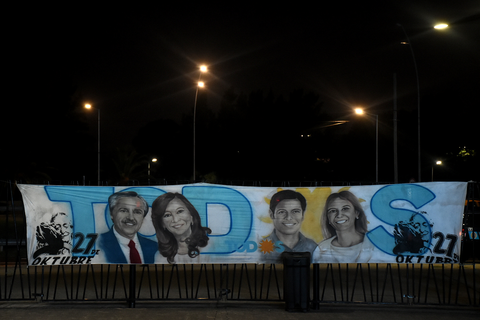 En la reapertura del predio no faltaron las banderas alusivas al regreso del peronismo unido.