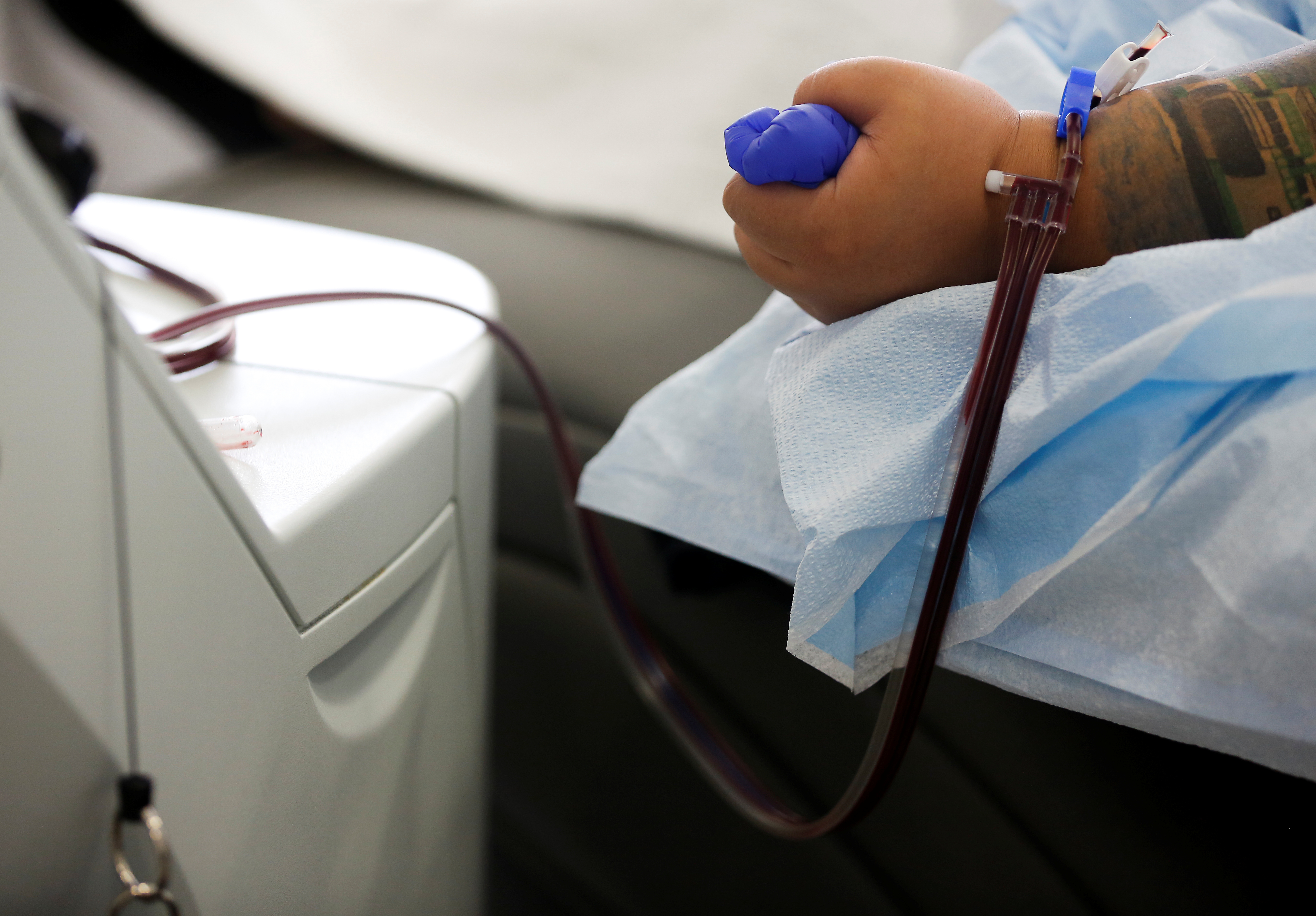 La cartera sanitaria nacional definió 6 centros de salud ubicados en el Área Metropolitana de Buenos Aires para este objetivo (Foto: REUTERS)