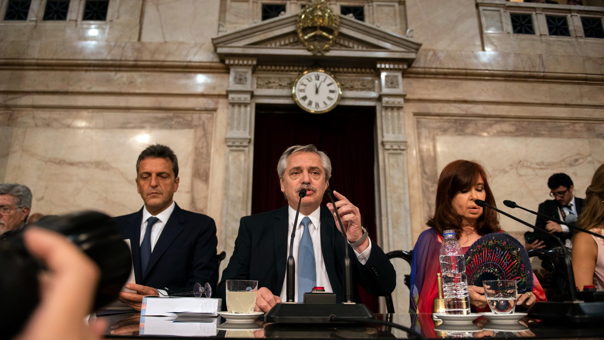Los deslices verbales del presidente Alberto Fernández que sonrojan a los propios argentinos Lenguaje no verbal: ¿qué dijo el presidente Alberto Fernández con sus gestos? - Infobae