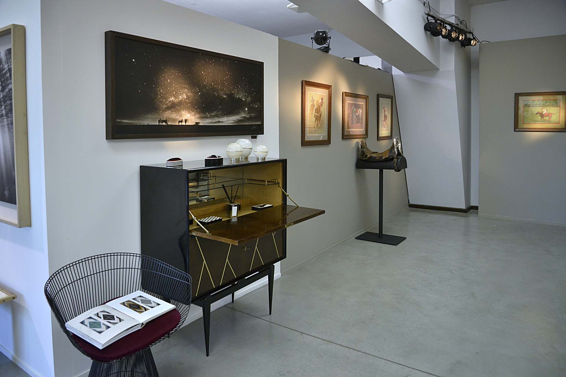 El concept store de moda y arte está ubicado en Campo Argentino de Polo, en el Museo de Remonta y Veterinaria