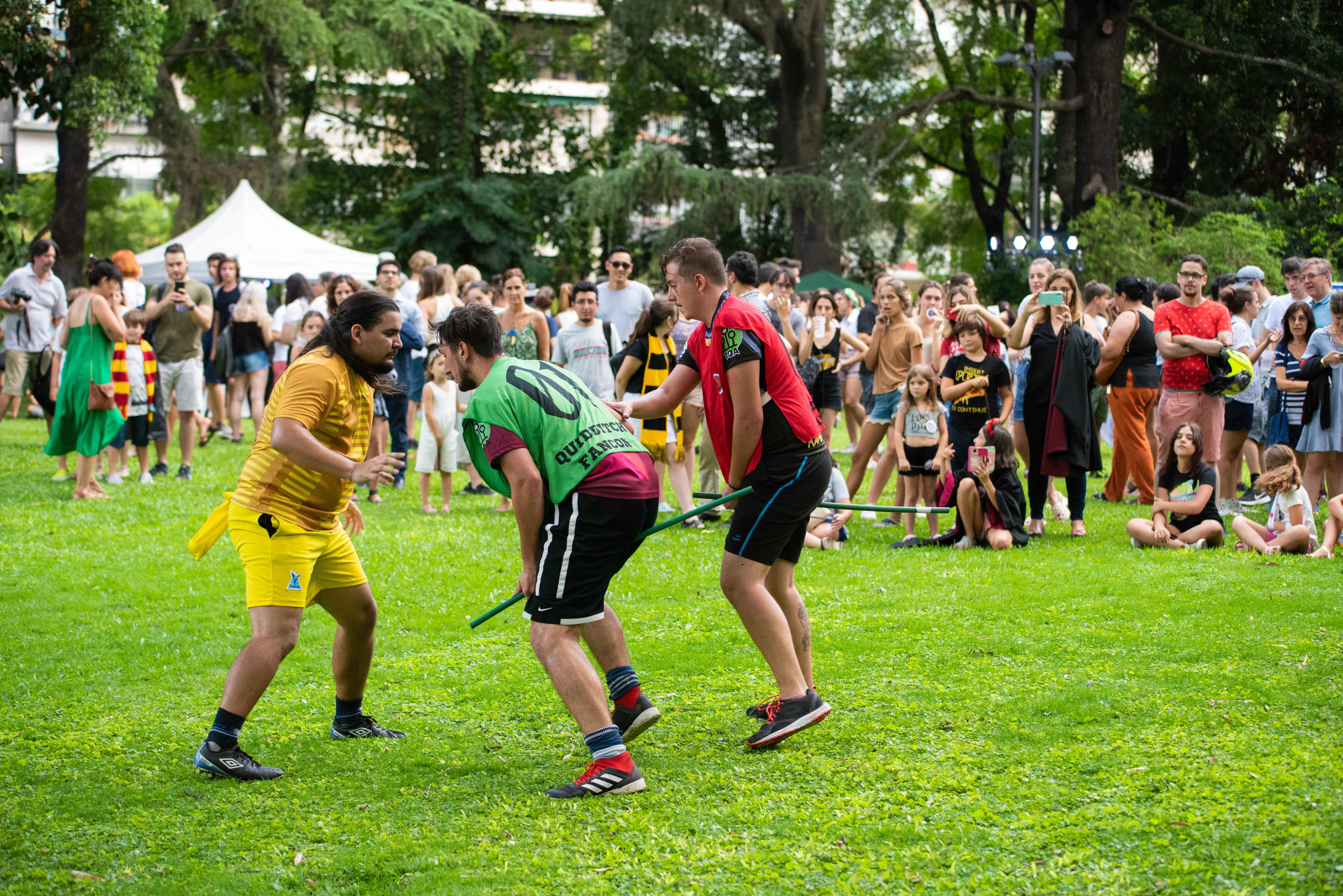 Bajo la mirada atenta del público, se llevó a cabo un partido de Quidditch