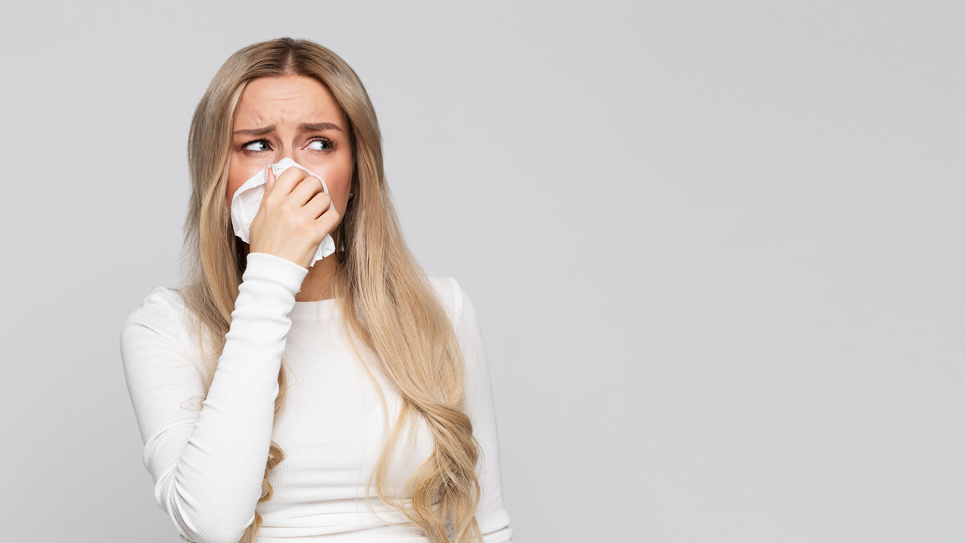 La rinitis alérgica puede ser perenne y causar síntomas todo el año, que empeoran en otoño y en primavera (Shutterstock)