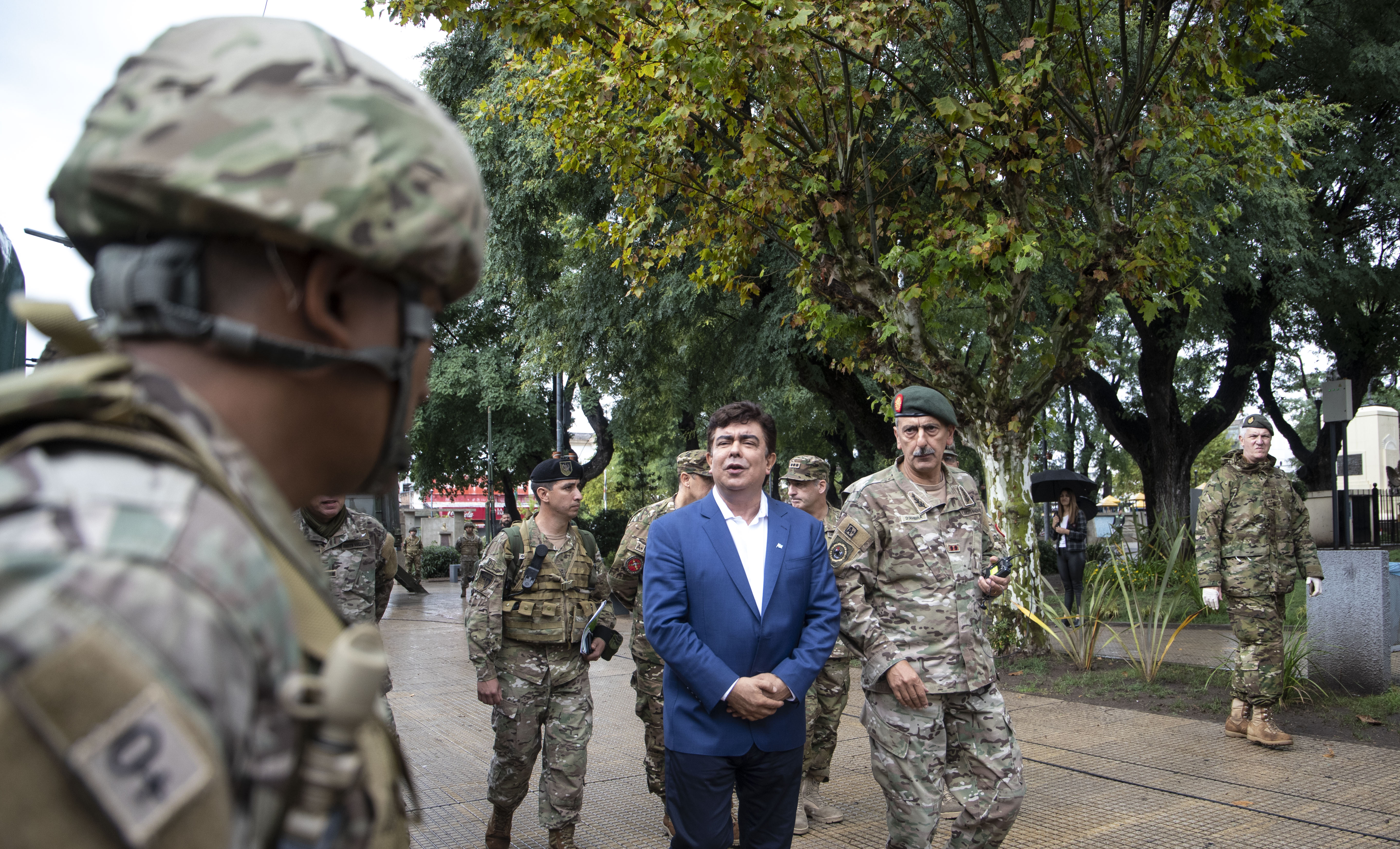 Las operaciones consisten en la preparación, instalación, distribución y apoyo logístico de siete puntos sensibles, para la entrega de unas veinticuatro mil raciones diarias de viandas calientes