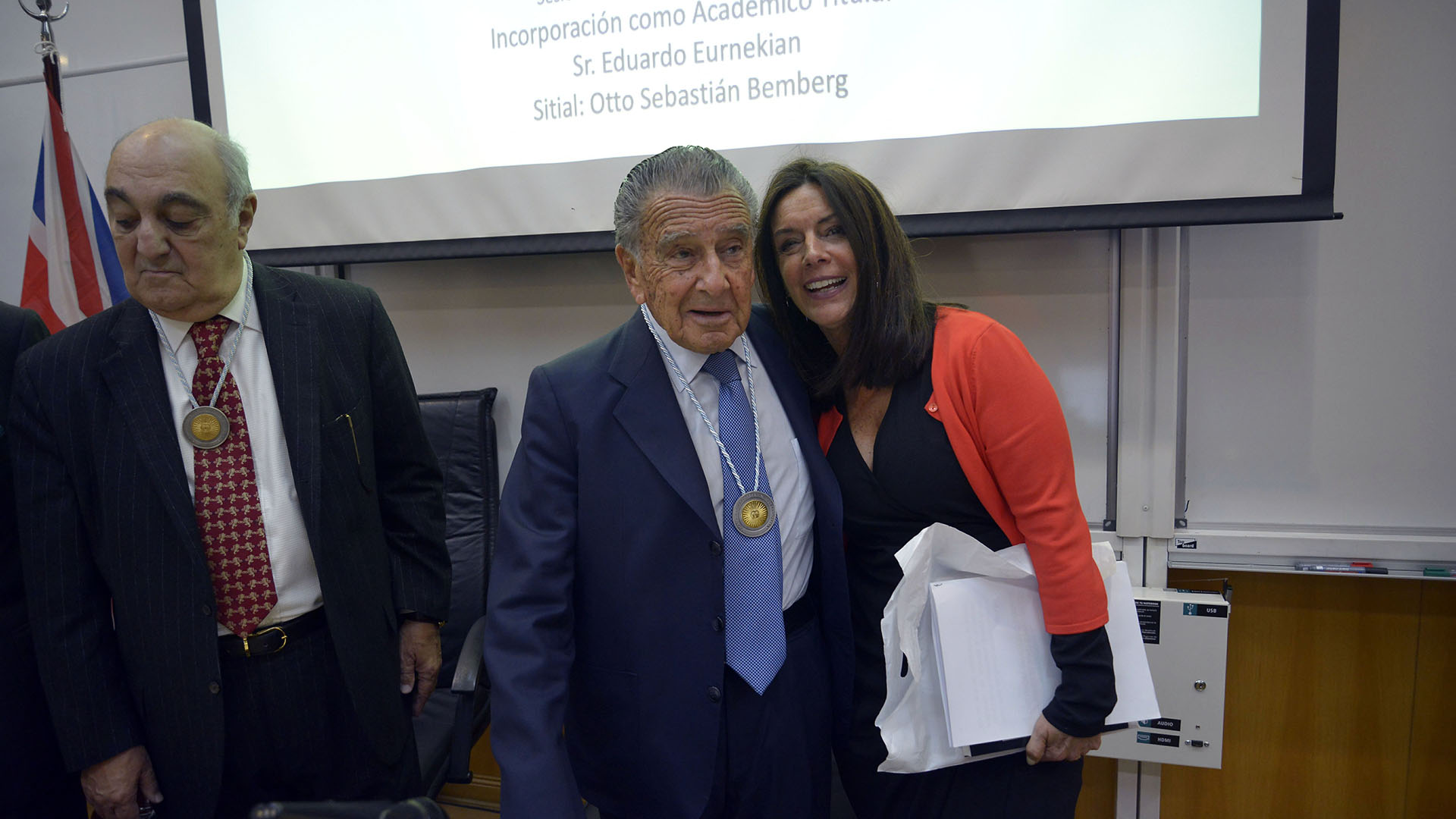 Jorge Aufiero, Eduardo Eurnekian y Carolina Barros, directora de Comunicaciones de Corporación América (Gustavo Gavotti)