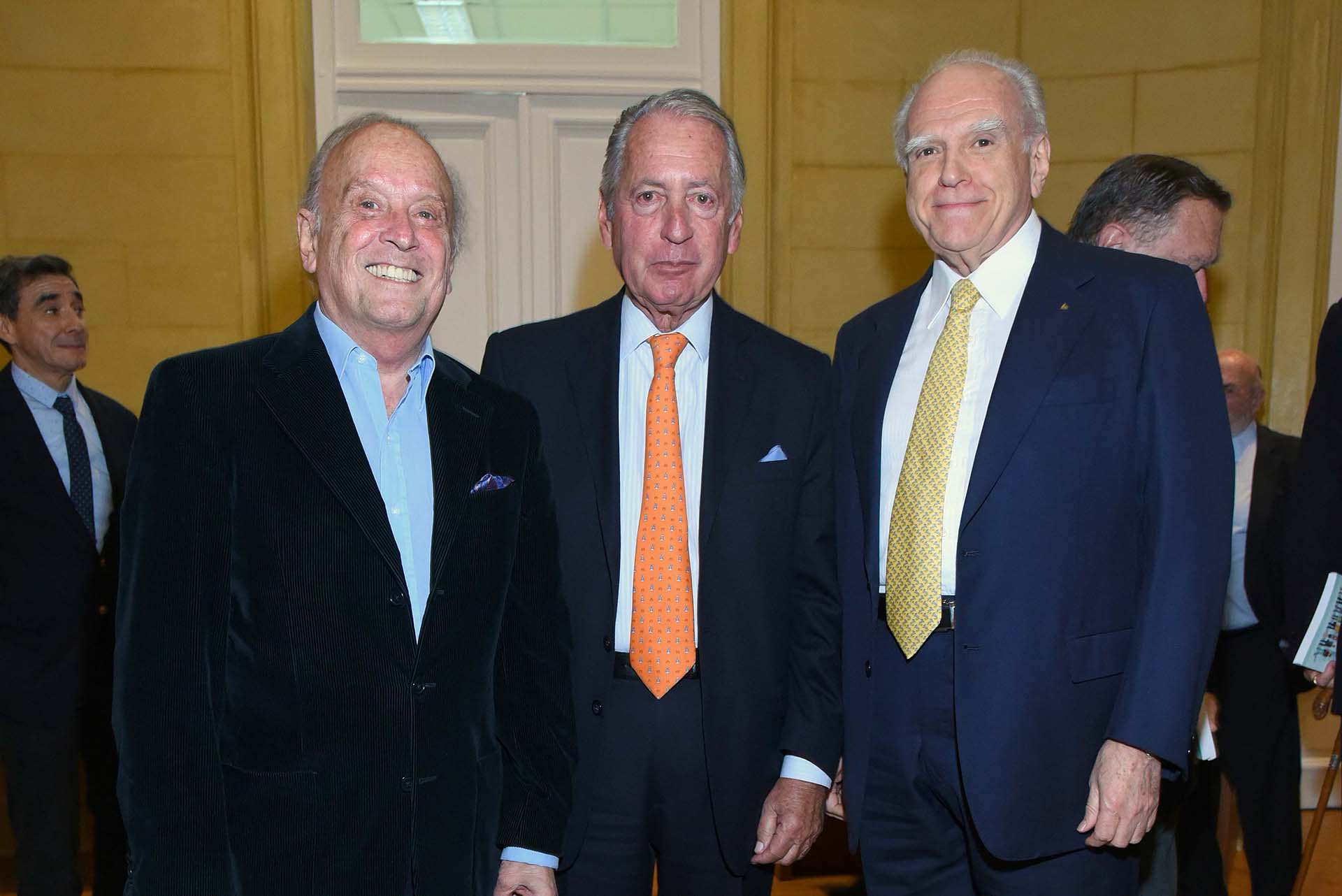 Héctor Cavallero, director de la Fundación UADE; Daniel Funes de Rioja y Sebastián Bagó