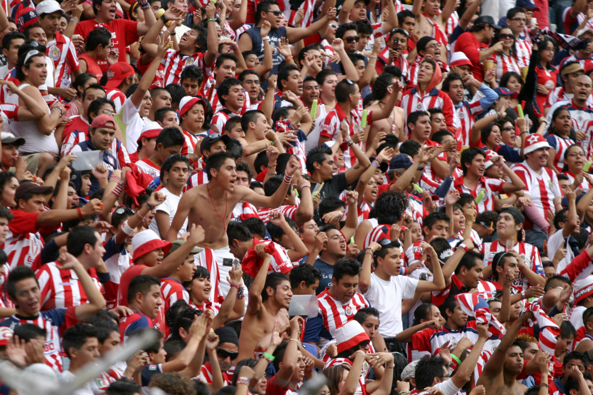Los refuerzos que han llegado a las Chivas de Guadalajara ilusionan a su afición. (Foto: Archivo)