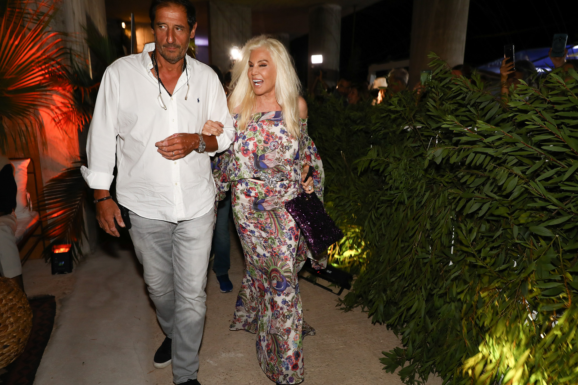 El look de Susana Giménez para asistir a un evento en la noche esteña