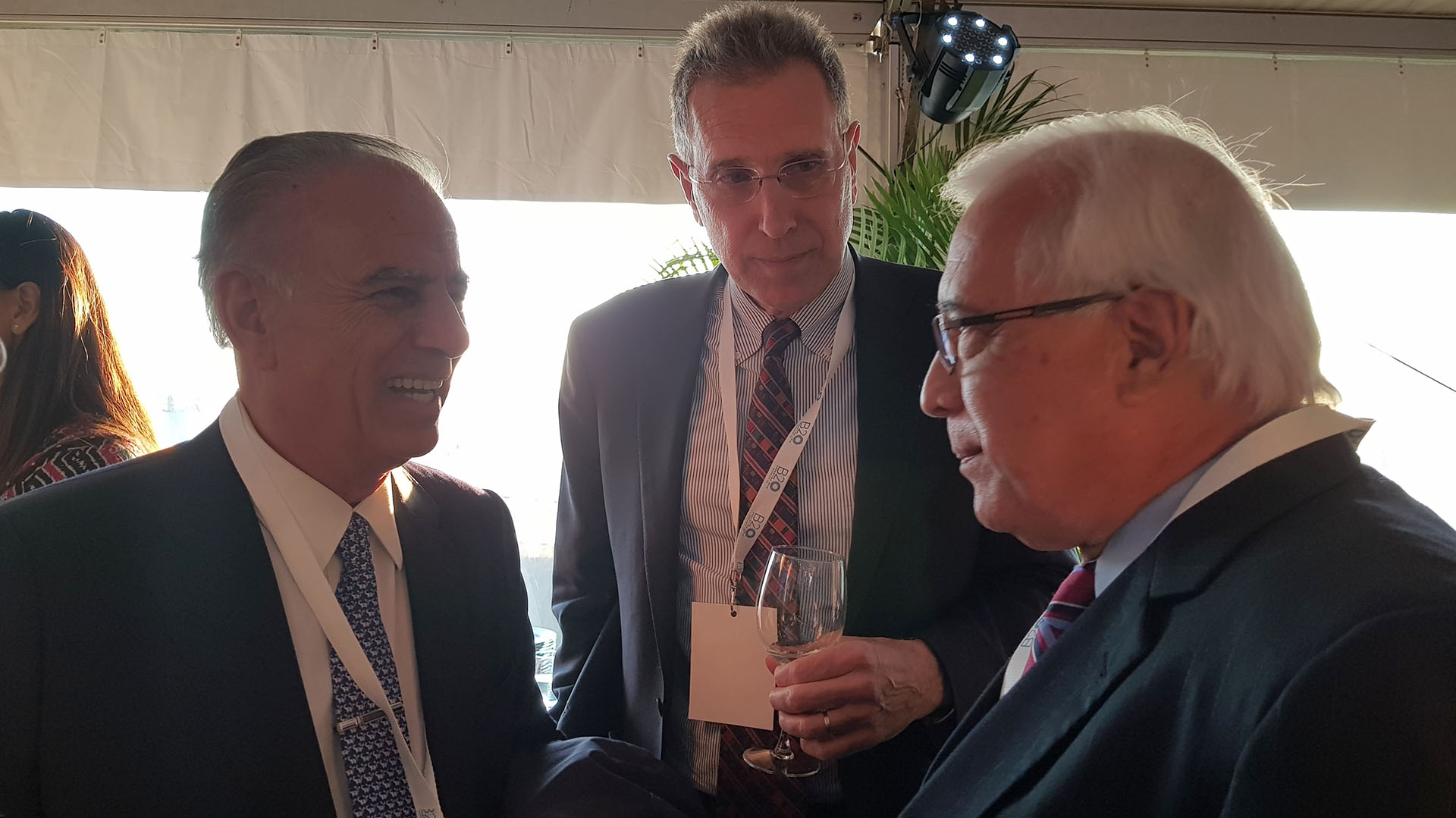 Edward Prado, embajador de EEUU en Argentina, y Alejandro Bulgheroni en una reunión de G20, el año pasado en Washington