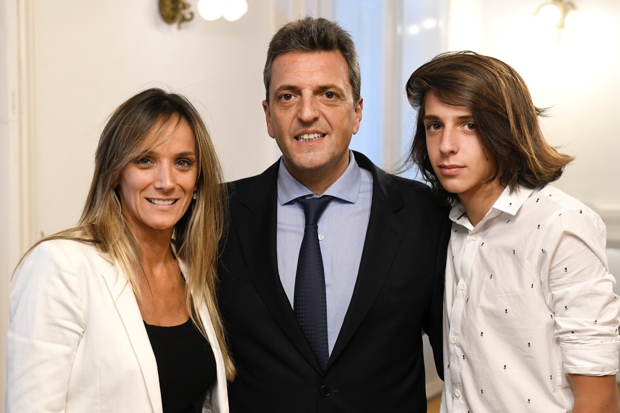El diputado del Frente de Todos, con su círculo más íntimo.