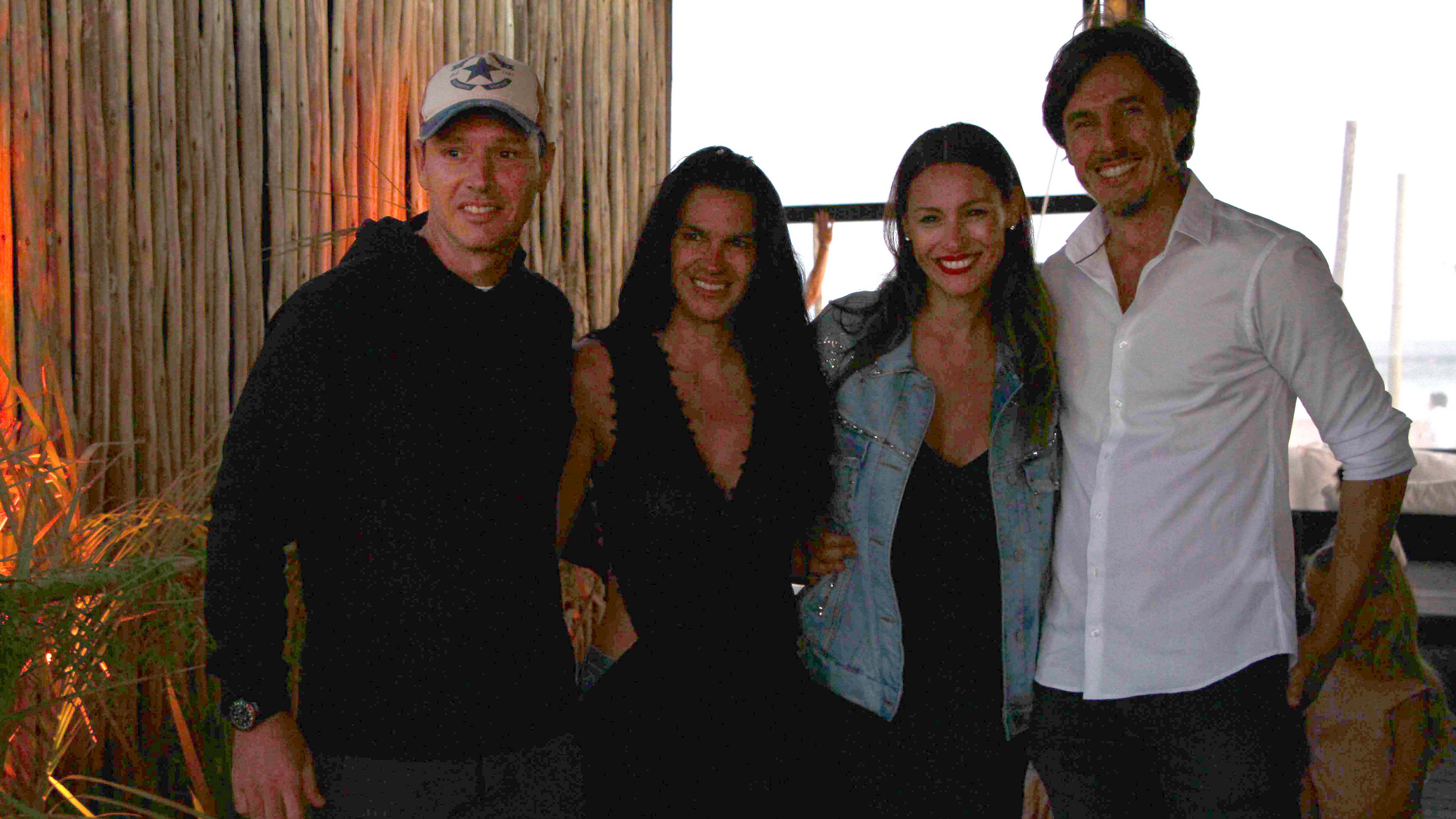 Jorge Brito, vicepresidente de River, y Gabriela Vaca Guzmán, con los cumpleañeros